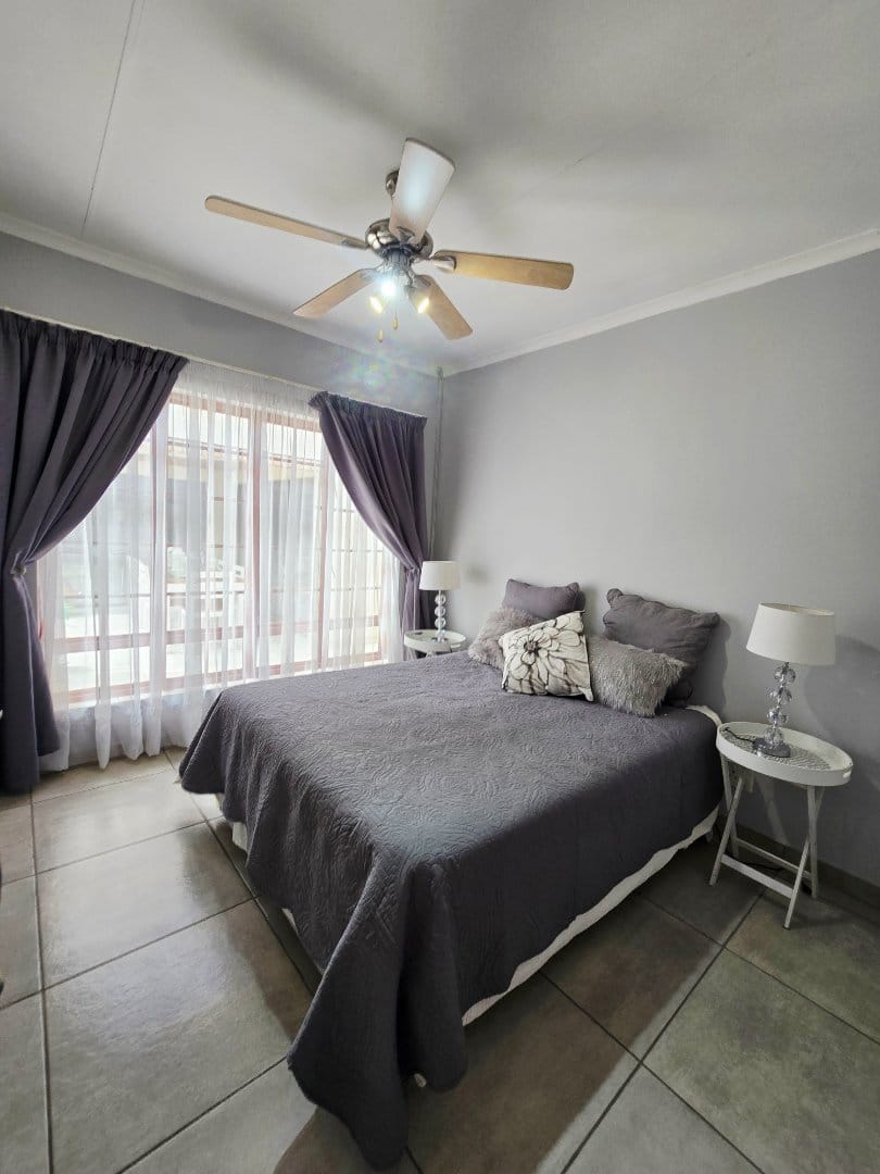 3 Bedroom Property for Sale in Flamwood North West